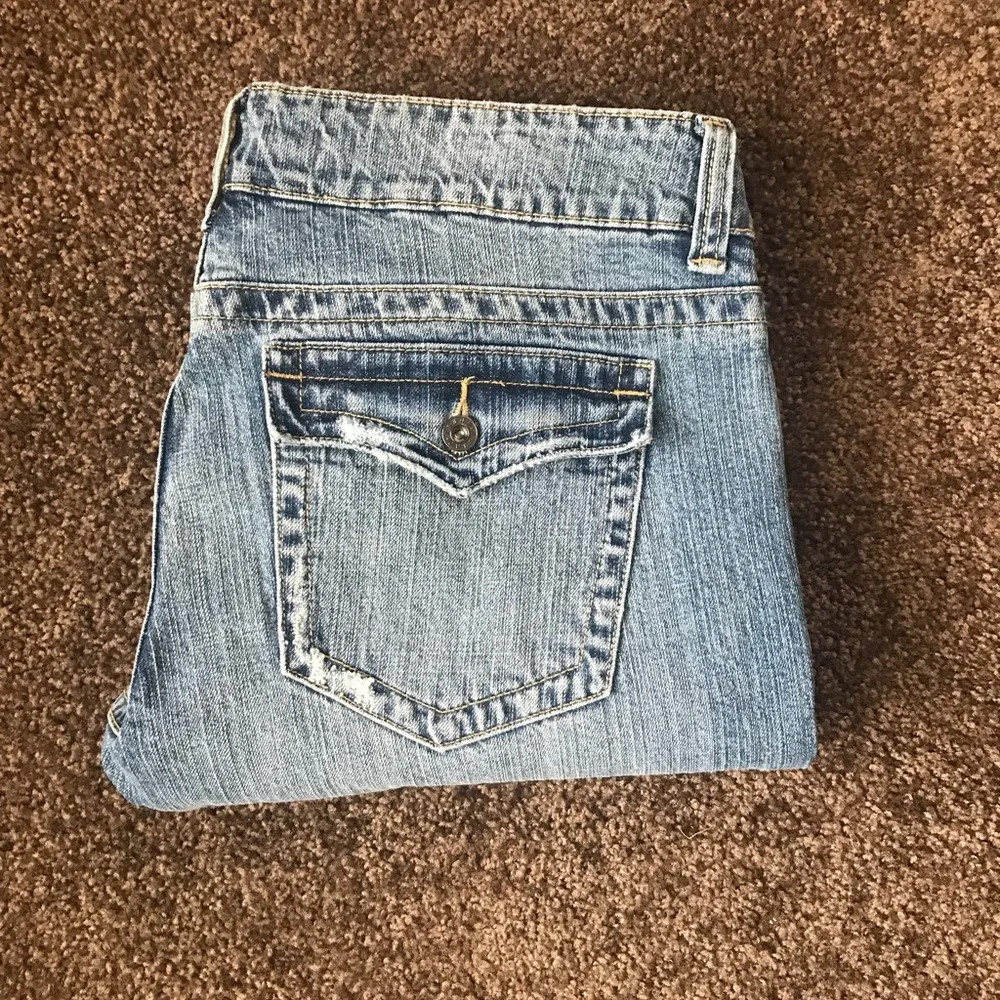 GUESS Doheny Jeans Size 32 Distressed Bootcut Medium Wash Y2K Denim